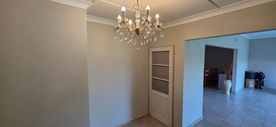 8 Bedroom Property for Sale in Meiringspark North West